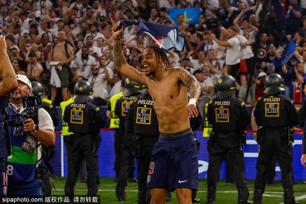 曝巴萨计划强攻迪亚斯 利物浦PK拜仁挖角巴黎22岁天才